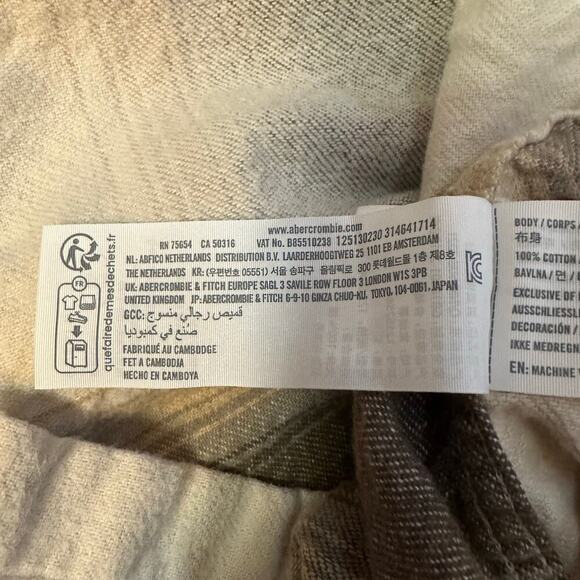 Abercrombie & Fitch 90’s Oversized Flannel Plaid Button Down Shirt Men’s Small - Picture 9 of 10